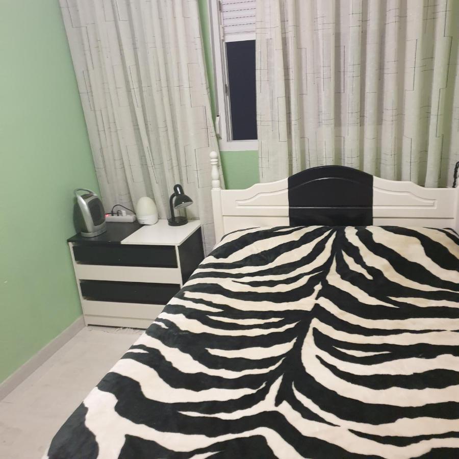 Apartamento Urbano Arregui Apartment Torrevieja Bagian luar foto